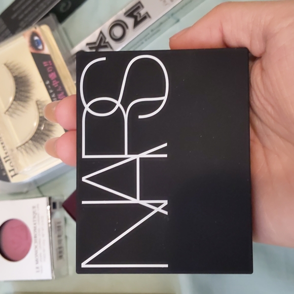 NARS Fireclay Mosaic Glow Blush - Picture 3 of 4